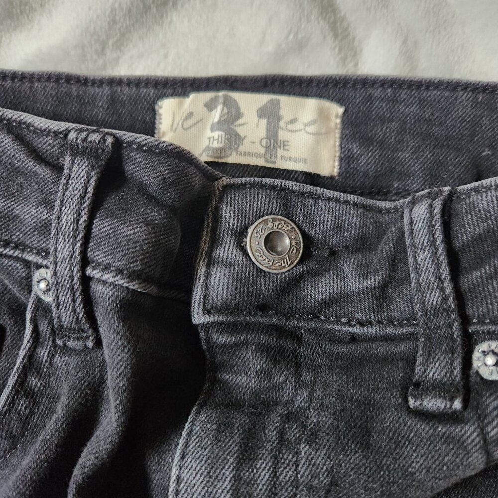 Free People We the Free Raw High-Rise Jegging, Washed Black, 31 NWT - Picture 7 of 8
